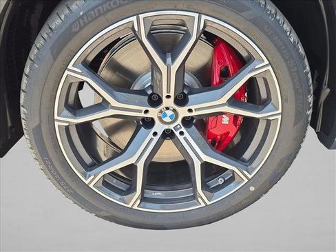 New 2026 BMW X5 xDrive50e w/ M Sport Package AWD/4WD image 10