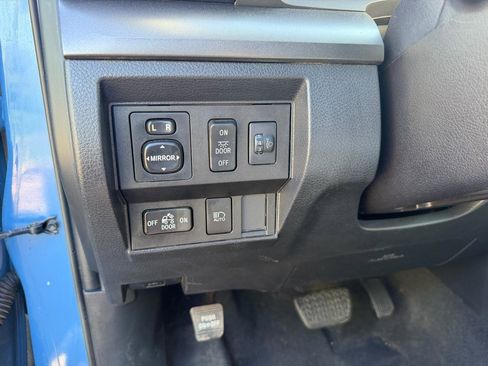 Used 2019 Toyota Tundra SR5 w/ TRD Off Road Package image 24