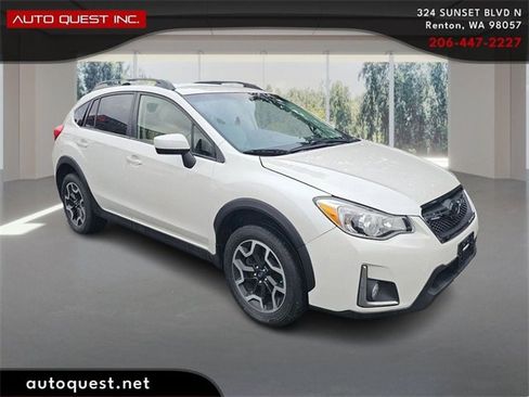 Used 2017 Subaru Crosstrek 2.0i Premium image 3