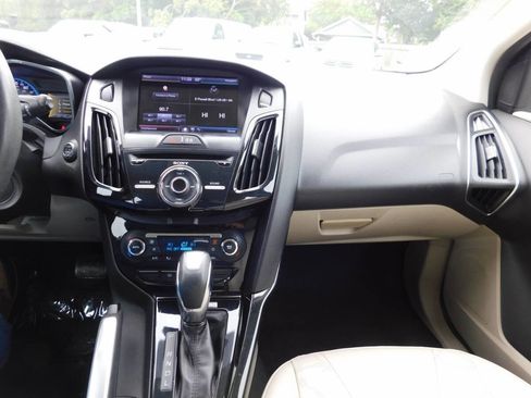 Used 2013 Ford Focus Electric Hatchback w/ Exterior Protection Pkg image 7