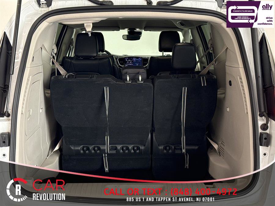 Used 2024 Chrysler Pacifica Limited FWD image 72