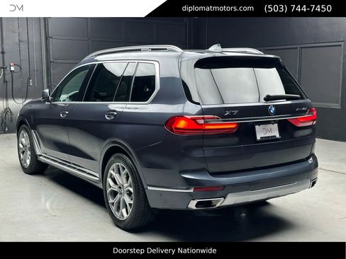 Used 2020 BMW X7 xDrive40i w/ Luxury Seating Package image 5