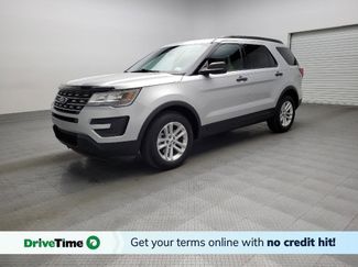Used 2017 Ford Explorer FWD image 1