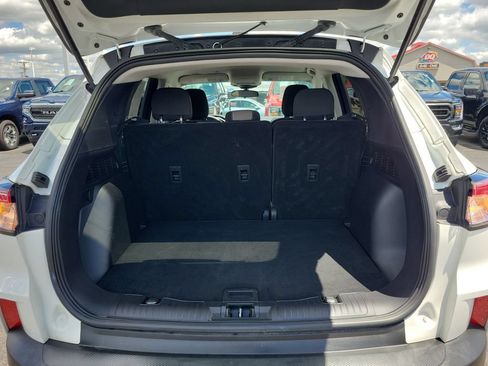 Certified 2022 Ford Escape SE FWD image 10