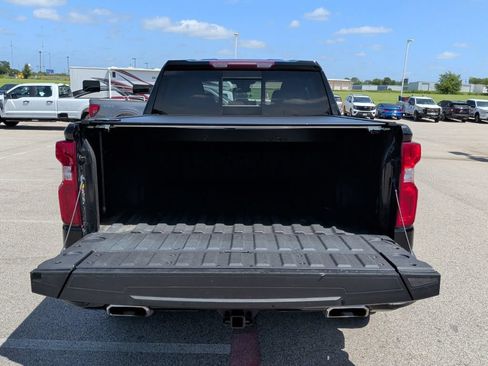 Used 2024 Chevrolet Silverado 1500 LT Trail Boss w/ Convenience Package II AWD/4WD image 41