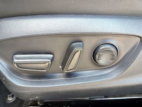 Used 2024 Toyota Camry SE FWD image 17