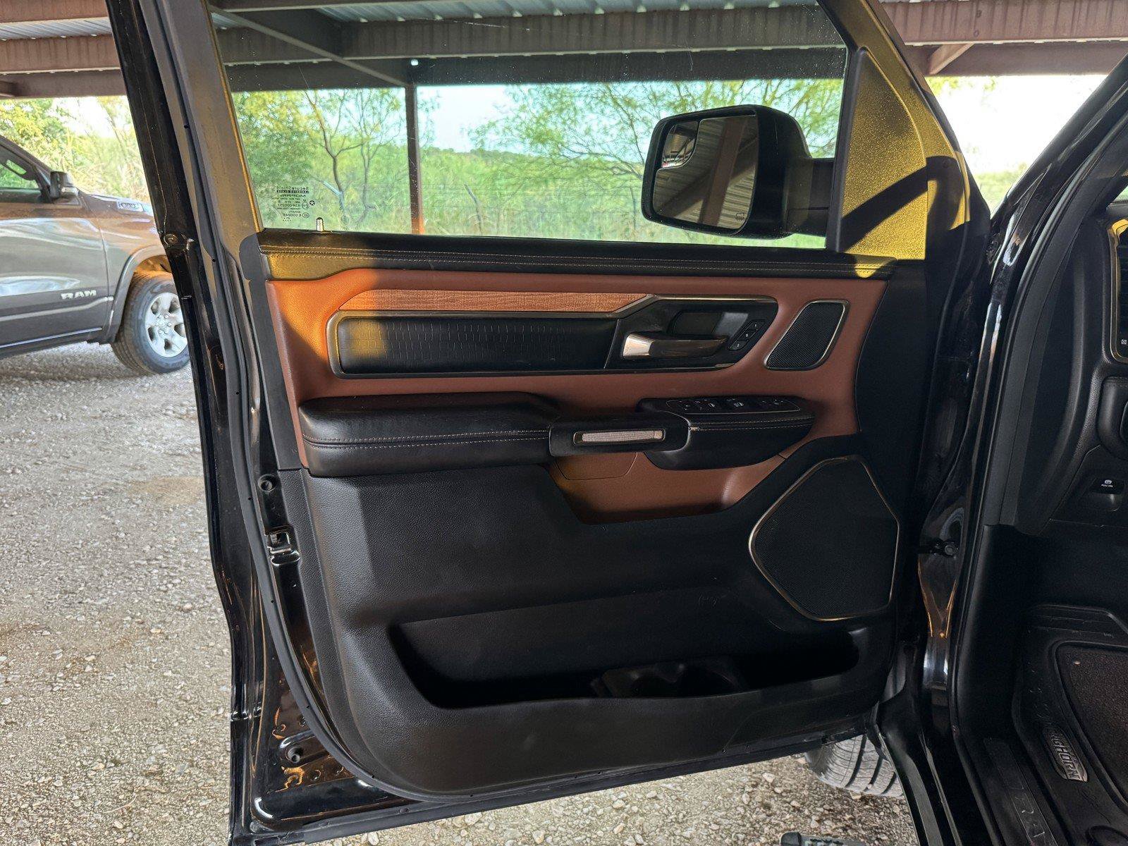 Used 2022 RAM 1500 Limited AWD/4WD image 26
