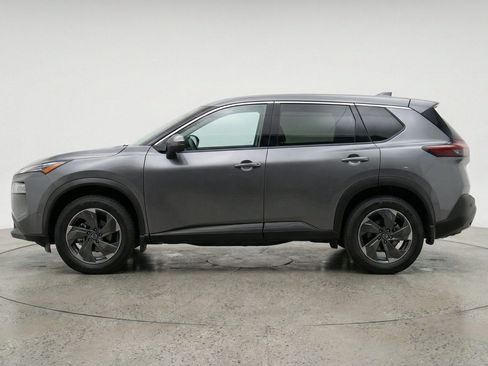 Used 2025 Nissan Rogue SV AWD/4WD image 5