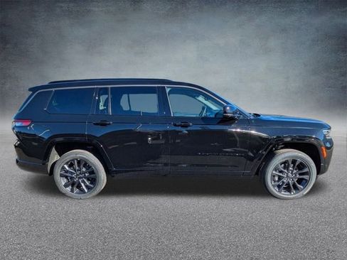 New 2026 Jeep Grand Cherokee L Limited AWD/4WD image 3