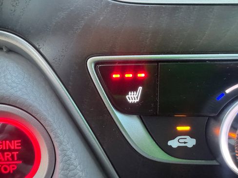 Used 2019 Honda Accord EX image 19
