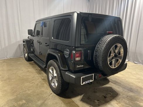 Used 2022 Jeep Wrangler Unlimited Sahara w/ Cold Weather Group image 11