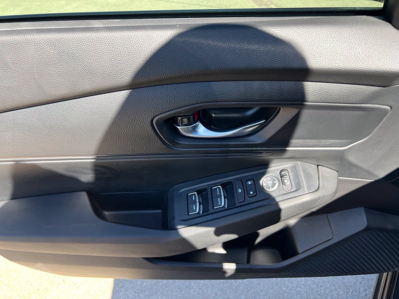 Used 2025 Honda Accord LX image 11
