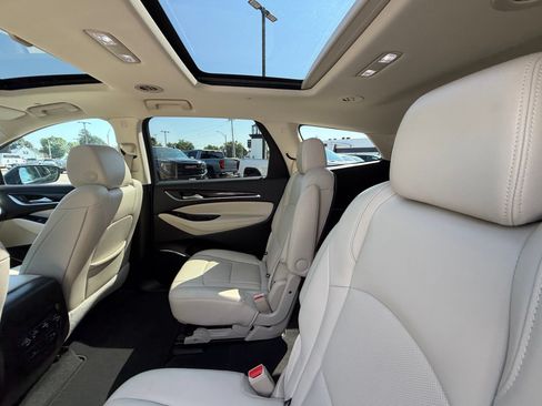 Used 2023 Buick Enclave Premium w/ Experience Buick Package FWD image 5