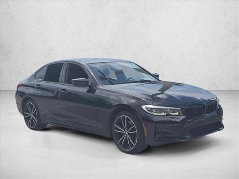Used 2020 BMW 330i xDrive Sedan w/ Convenience Package AWD/4WD image 3