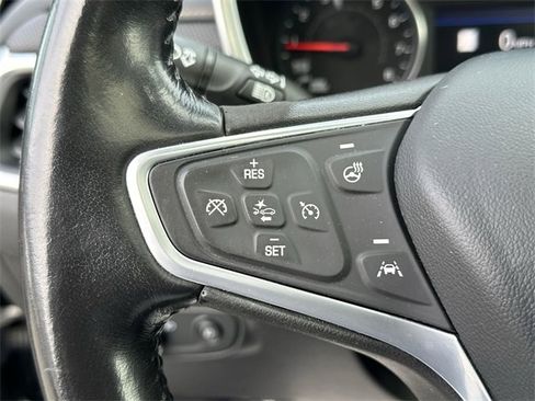 Used 2022 Chevrolet Equinox Premier image 18