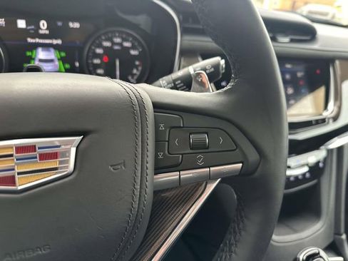 Certified 2025 Cadillac XT6 Sport w/ Platinum Package AWD/4WD image 76