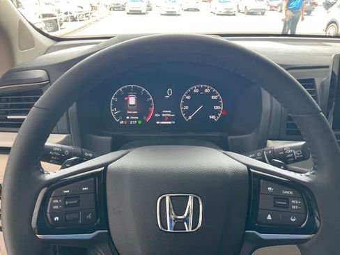 Certified 2026 Honda Odyssey EX-L image 8
