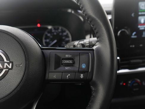 Used 2022 Nissan Pathfinder SL image 29