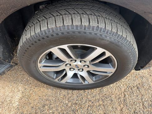 Used 2024 Ford Expedition Max Limited image 12