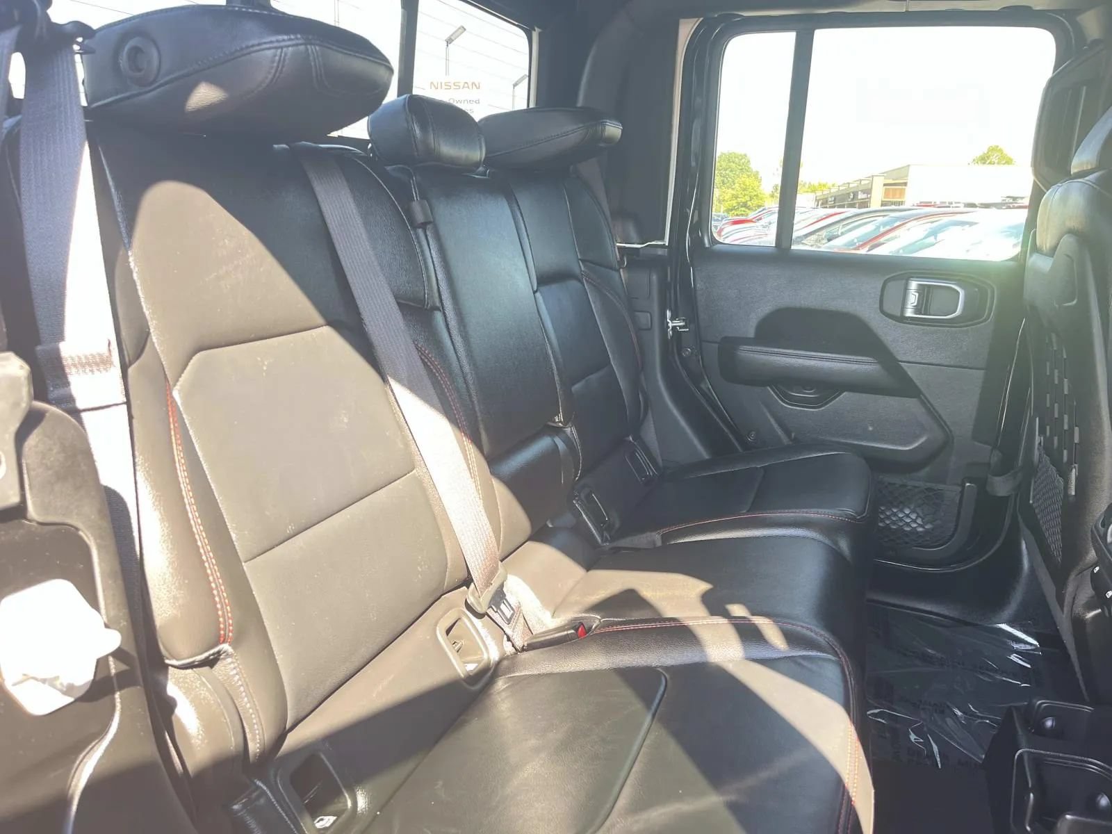 Used 2023 Jeep Gladiator Rubicon AWD/4WD image 22