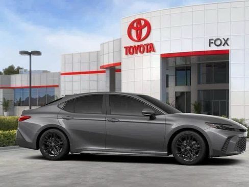 New 2026 Toyota Camry SE w/ Convenience Package FWD image 13