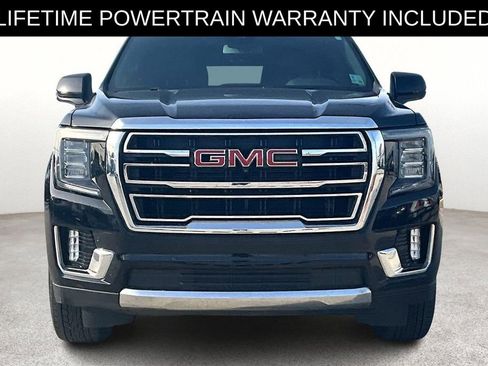 Used 2024 GMC Yukon SLT w/ SLT Luxury Package image 5