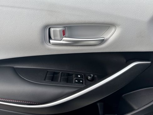 Used 2023 Toyota Corolla SE image 10