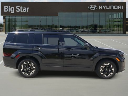 Used 2024 Hyundai Santa Fe SEL FWD image 5