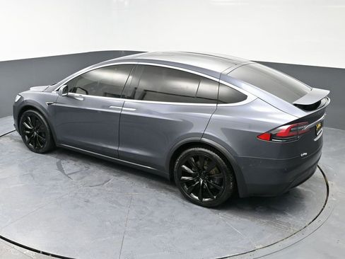 Used 2021 Tesla Model X Long Range image 48