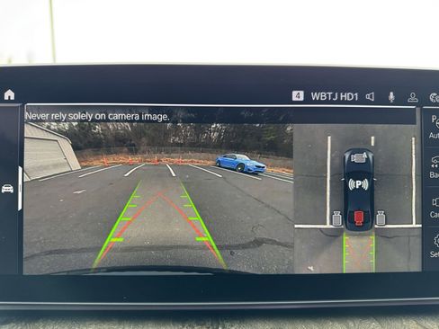 Used 2022 BMW M550i xDrive M550i xDrive w/ Executive Package image 14