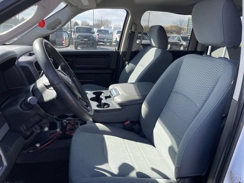 Used 2018 RAM 3500 Tradesman w/ Chrome Appearance Group AWD/4WD image 11
