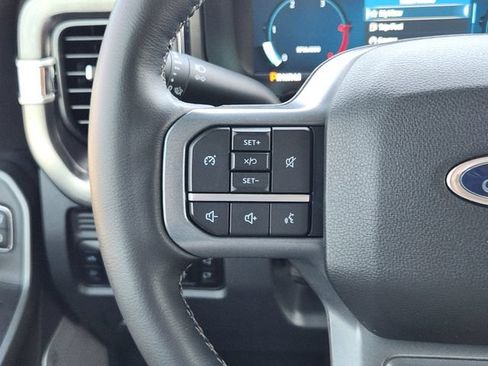 Used 2025 Ford F350 Lariat AWD/4WD image 30