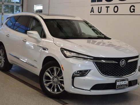 Used 2024 Buick Enclave Avenir w/ Avenir Technology Package AWD/4WD image 1