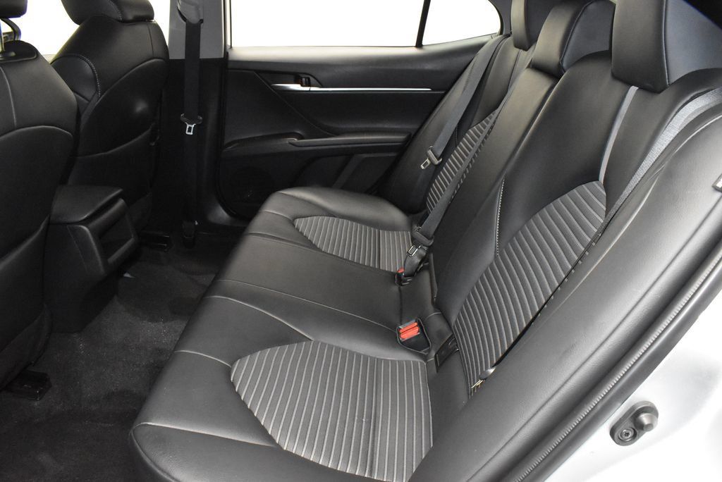 Used 2023 Toyota Camry SE FWD image 29