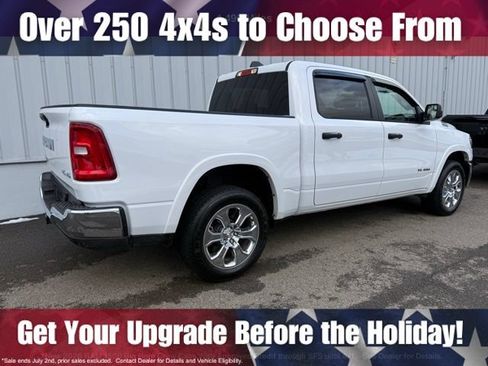 Used 2025 RAM 1500 Big Horn AWD/4WD image 7