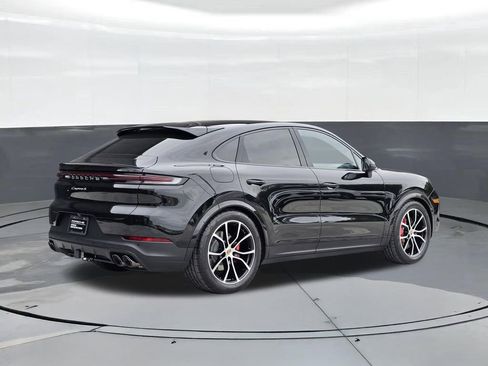 Certified 2026 Porsche Cayenne S AWD/4WD image 7