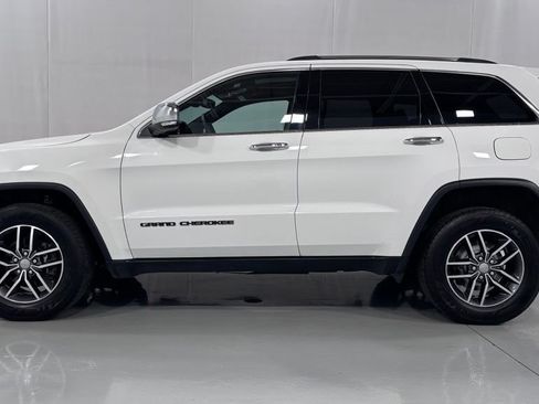 Used 2018 Jeep Grand Cherokee Limited AWD/4WD image 9