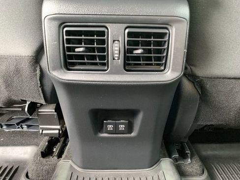 Used 2019 Toyota RAV4 XLE w/ Convenience Package image 33