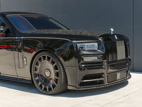 Used 2024 Rolls-Royce Phantom Sedan w/ The Phantom Package RWD image 47
