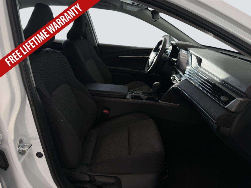 Used 2025 Toyota Camry LE FWD image 30
