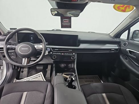 Certified 2025 Hyundai Sonata SEL AWD/4WD image 14
