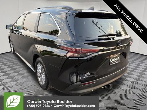 Used 2025 Toyota Sienna XLE w/ XLE Plus Package AWD/4WD image 6