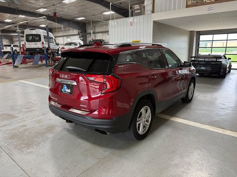 Used 2018 GMC Terrain SLE w/ Driver Convenience Package AWD/4WD image 7