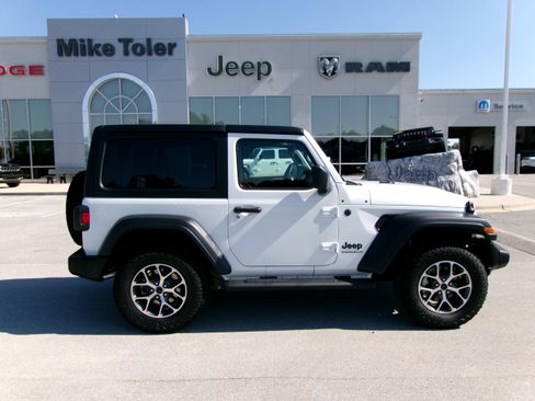New 2025 Jeep Wrangler Sport image 5