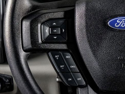 Used 2019 Ford F250 XLT w/ XLT Premium Package image 17