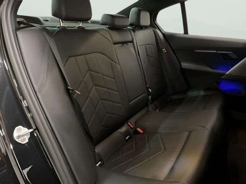 Used 2025 BMW i5 eDrive40i image 71