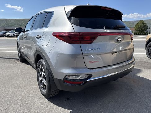 Certified 2021 Kia Sportage LX AWD/4WD image 6