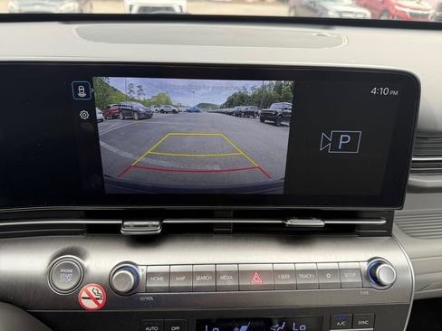 Used 2024 Hyundai Kona SEL AWD/4WD image 18