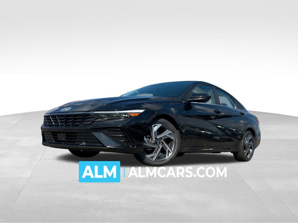 Certified 2025 Hyundai Elantra SEL FWD image 1