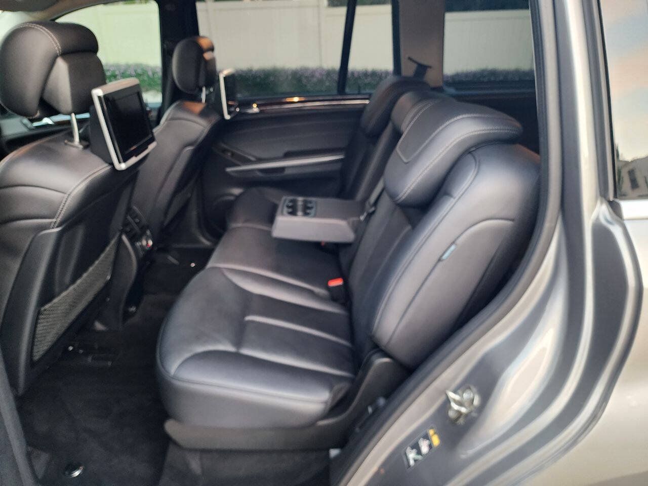 Used 2012 Mercedes-Benz GL 450 4MATIC image 18